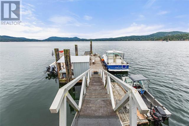 5957 Sooke Rd, House detached with 5 bedrooms, 3 bathrooms and 8 parking in Sooke BC | Image 3