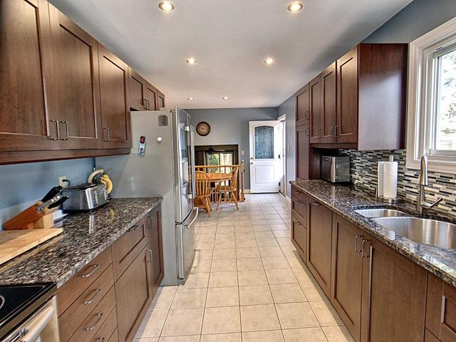 14 Souch Crt, House detached with 3 bedrooms, 3 bathrooms and 6 parking in Clarington ON | Image 27