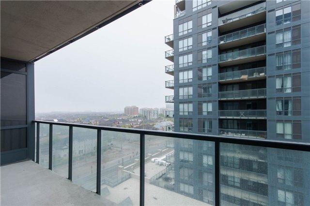 909B - 9090 Yonge St, Condo with 1 bedrooms, 1 bathrooms and 1 parking in Richmond Hill ON | Image 13