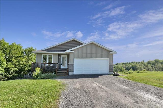 1 - 5 Whittler's Cove Lane, House detached with 3 bedrooms, 2 bathrooms and 5 parking in Rideau Lakes ON | Image 2