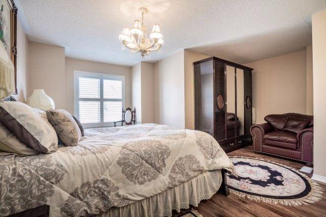 228 Kelso Cres, House attached with 3 bedrooms, 4 bathrooms and 2 parking in Vaughan ON | Image 10