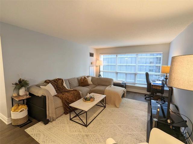 1001 - 7 Carlton St, Condo with 1 bedrooms, 1 bathrooms and 0 parking in Toronto ON | Image 32