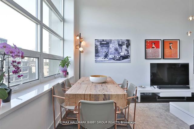 819 - 111 St Clair Ave W, Condo with 3 bedrooms, 4 bathrooms and 2 parking in Toronto ON | Image 36