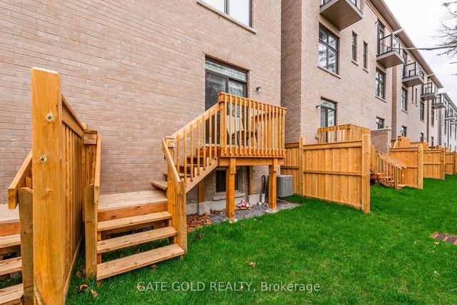24 Tarmola Park Crt, House attached with 3 bedrooms, 4 bathrooms and 2 parking in Toronto ON | Image 32