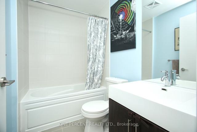 212 - 35 Brian Peck Cres, Condo with 2 bedrooms, 2 bathrooms and 1 parking in Toronto ON | Image 17