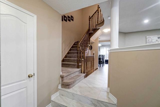 153 - 833 Scollard Crt, Townhouse with 3 bedrooms, 4 bathrooms and 1 parking in Mississauga ON | Image 27
