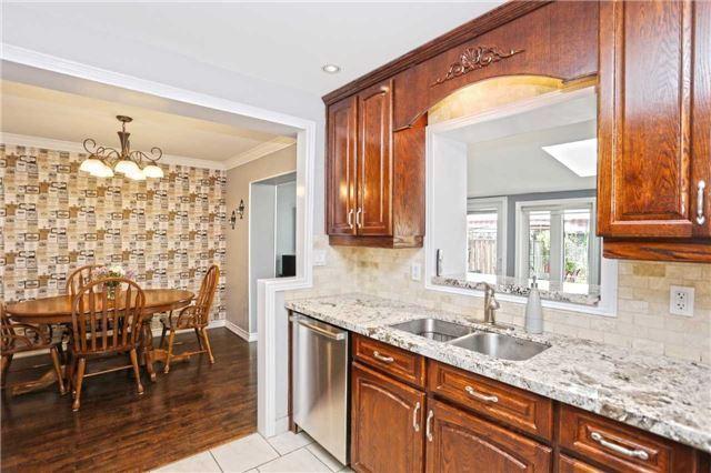 4 Gulliver Cres, House semidetached with 3 bedrooms, 2 bathrooms and 4 parking in Brampton ON | Image 10
