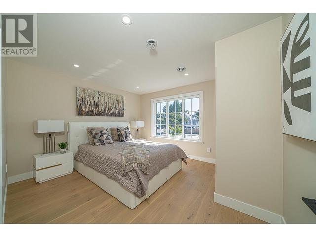 7309 Imperial Street, House detached with 4 bedrooms, 4 bathrooms and 2 parking in Burnaby BC | Image 26