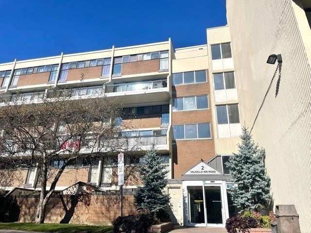 324 - 2 Valhalla Inn Rd, Condo with 3 bedrooms, 3 bathrooms and 2 parking in Toronto ON | Image 36