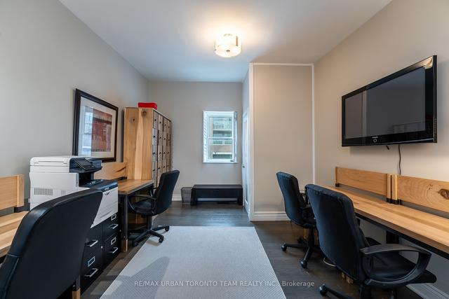 502 King St E, House attached with 2 bedrooms, 2 bathrooms and 0 parking in Toronto ON | Image 14