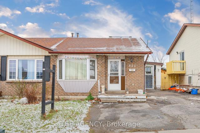 832 Monaghan Ave, House semidetached with 3 bedrooms, 2 bathrooms and 2 parking in Oshawa ON | Image 12