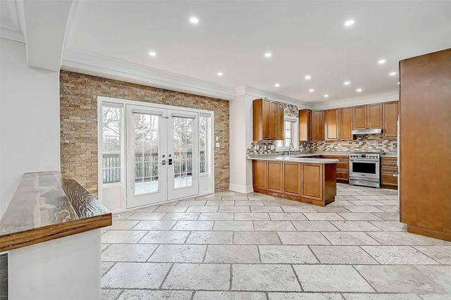 3126 Cardross Crt, House attached with 4 bedrooms, 5 bathrooms and 8 parking in Oakville ON | Image 33