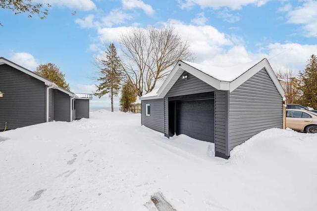 63 Cedar Crest Beach Rd, House detached with 3 bedrooms, 2 bathrooms and 2 parking in Clarington ON | Image 4