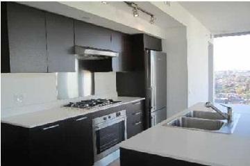 2207 - 375 King St W, Condo with 2 bedrooms, 2 bathrooms and 1 parking in Toronto ON | Image 2