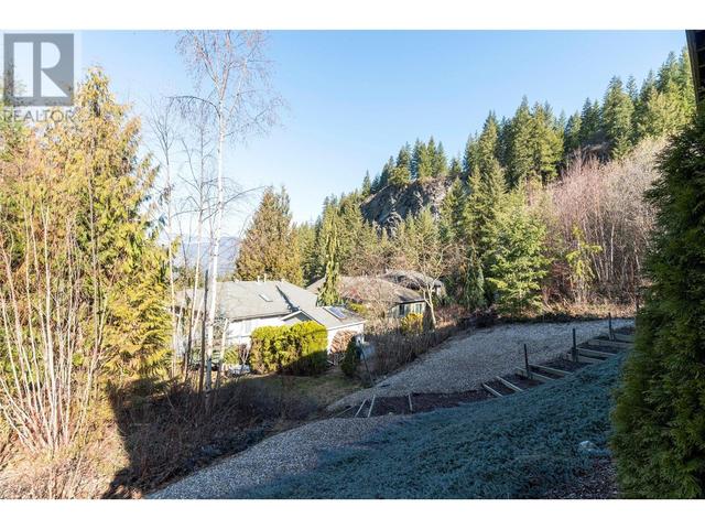 39 - 2592 Alpen Paradies Road, House detached with 4 bedrooms, 3 bathrooms and 2 parking in Columbia Shuswap C BC | Image 59