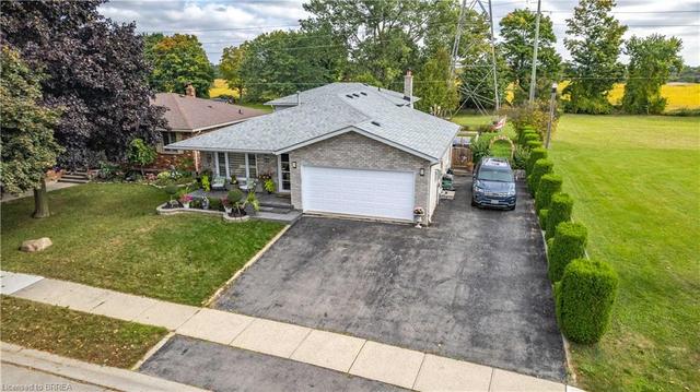 69 Dante Crescent, House detached with 4 bedrooms, 2 bathrooms and 7 parking in Brantford ON | Image 12