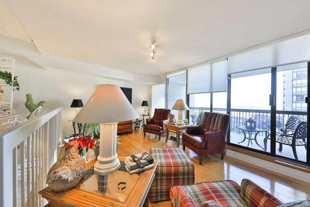 1004 - 2180 Marine Dr, Condo with 2 bedrooms, 2 bathrooms and 2 parking in Oakville ON | Image 3