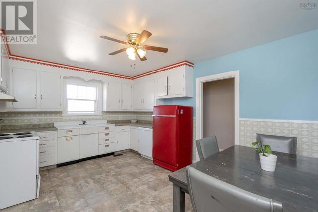 154 Hawthorne Street, House detached with 2 bedrooms, 1 bathrooms and null parking in Antigonish NS | Image 9