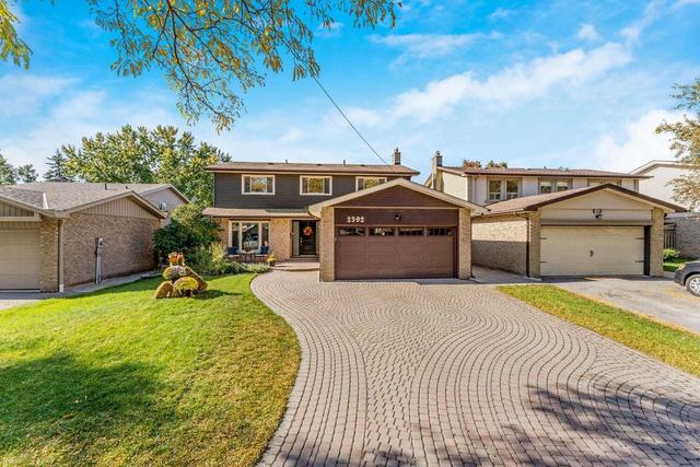 2392 Cobbinshaw Circ, House detached with 4 bedrooms, 4 bathrooms and 7 parking in Mississauga ON | Card Image