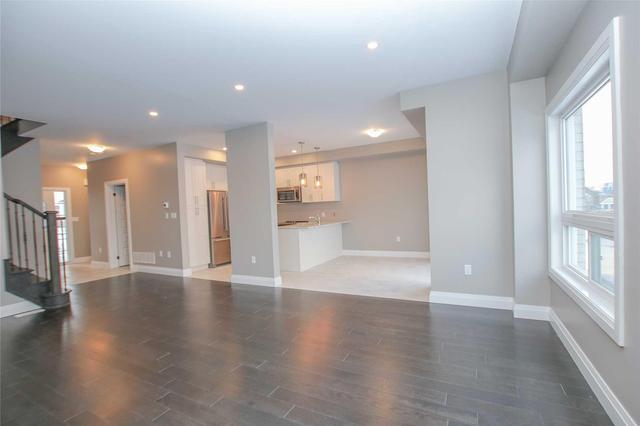 1727 Goldsmith Dr, House detached with 3 bedrooms, 3 bathrooms and 2 parking in Oshawa ON | Image 5