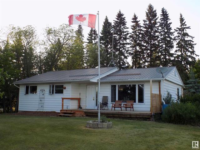 310 School St, House detached with 4 bedrooms, 2 bathrooms and 8 parking in Wetaskiwin County No. 10 AB | Image 1