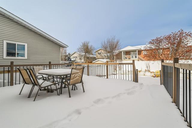 52 Waterstone Crescent Se, House detached with 3 bedrooms, 3 bathrooms and 4 parking in Calgary AB | Image 21