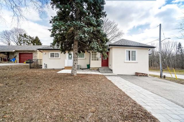 741 King St E, House detached with 2 bedrooms, 3 bathrooms and 3 parking in Oshawa ON | Image 1