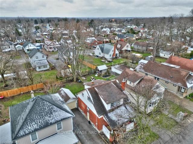 6414 Ker St, House detached with 3 bedrooms, 2 bathrooms and 3 parking in Niagara Falls ON | Image 31