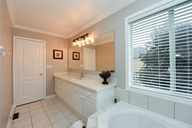 22 Binnery Dr, House detached with 4 bedrooms, 4 bathrooms and 7 parking in Brampton ON | Image 14