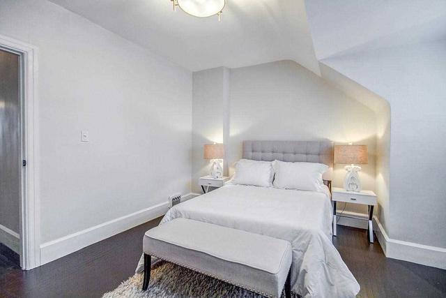 79 Kent Rd, House semidetached with 3 bedrooms, 1 bathrooms and 0 parking in Toronto ON | Image 6