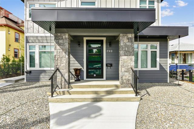 790 Elliot Avenue, House detached with 6 bedrooms, 3 bathrooms and 8 parking in Kelowna BC | Image 2