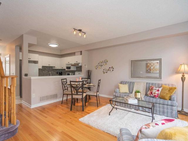 59 - 1023 On Bogart Circ, Townhouse with 3 bedrooms, 3 bathrooms and 2 parking in Newmarket ON | Image 3