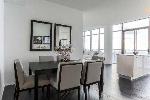 ph 5010 - 832 Bay St, Condo with 3 bedrooms, 2 bathrooms and 1 parking in Toronto ON | Image 5