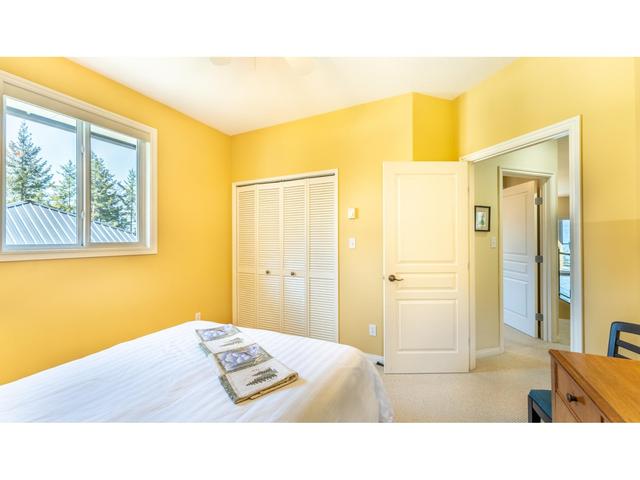 14533 Smith Road, House detached with 4 bedrooms, 3 bathrooms and null parking in Central Kootenay A BC | Image 17