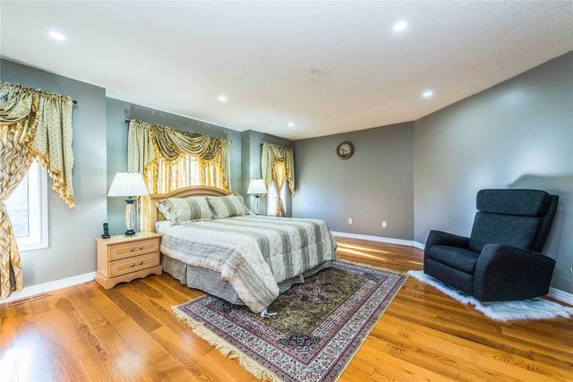7245 Magistrate Terr, House detached with 4 bedrooms, 4 bathrooms and 6 parking in Mississauga ON | Image 8