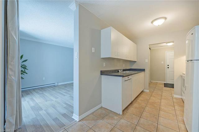 103 - 95 Baseline Road W, House attached with 2 bedrooms, 2 bathrooms and 1 parking in London ON | Image 38