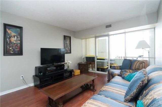 205 - 350 Rathburn Rd W, Condo with 2 bedrooms, 2 bathrooms and 1 parking in Mississauga ON | Image 3