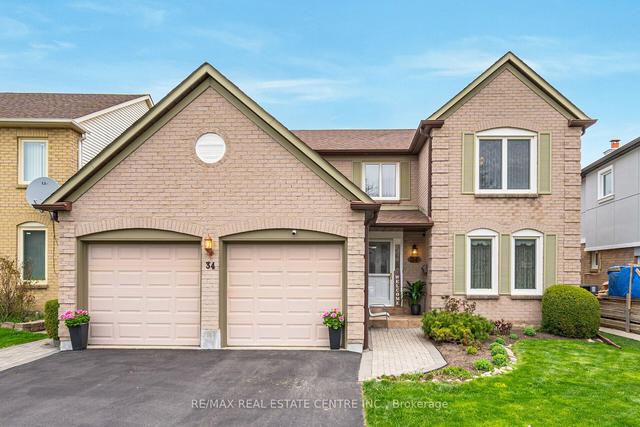 34 Jaffa Dr, House detached with 4 bedrooms, 3 bathrooms and 6 parking in Brampton ON | Image 1
