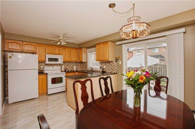 148 Tiller Tr, House semidetached with 3 bedrooms, 2 bathrooms and 2 parking in Brampton ON | Image 7