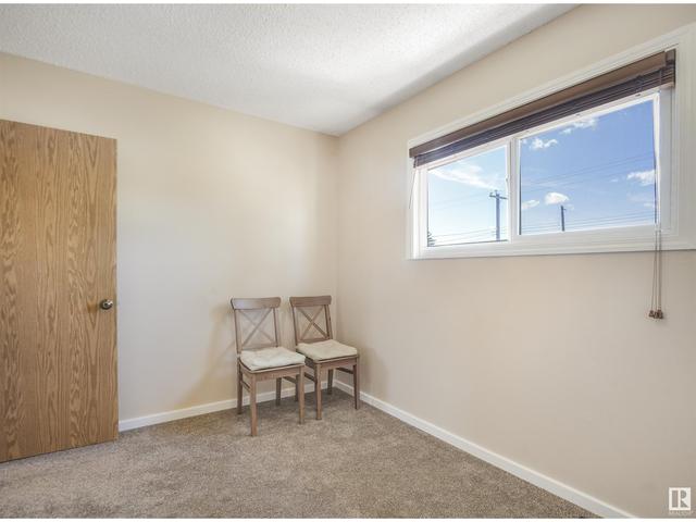 5126 106a St Nw, House attached with 3 bedrooms, 1 bathrooms and null parking in Edmonton AB | Image 40
