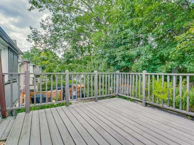 10 Rosemount Ave, House detached with 6 bedrooms, 5 bathrooms and 1 parking in Toronto ON | Image 26