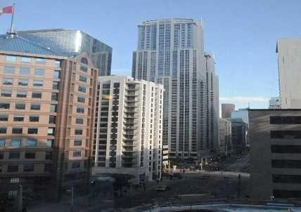 2109 - 832 Bay St, Condo with 1 bedrooms, 1 bathrooms and null parking in Toronto ON | Image 8