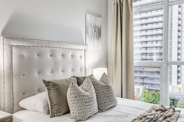 821 - 19 Singer Crt, Condo with 2 bedrooms, 2 bathrooms and 1 parking in Toronto ON | Image 8