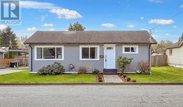 1040 Chaster St, House detached with 2 bedrooms, 1 bathrooms and 3 parking in Duncan BC | Image 2