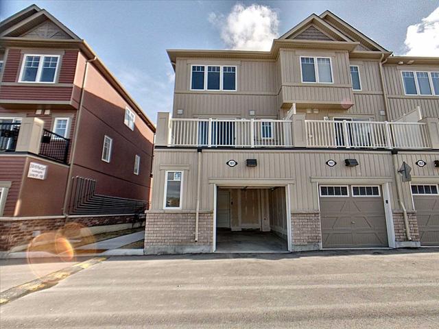 101 - 2500 Hill Rise Crt, Townhouse with 2 bedrooms, 2 bathrooms and 2 parking in Oshawa ON | Image 11