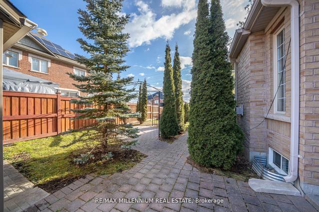 1 Lourakis St, House detached with 3 bedrooms, 3 bathrooms and 4 parking in Richmond Hill ON | Image 30