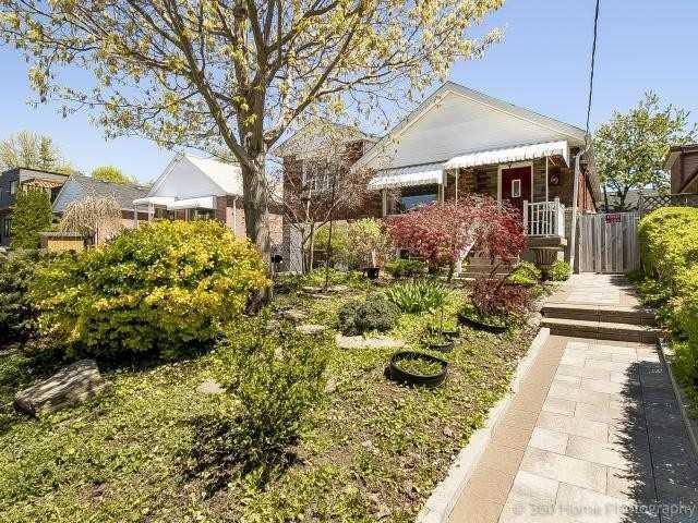 69 Squires Ave, House detached with 3 bedrooms, 2 bathrooms and 3 parking in Toronto ON | Image 12