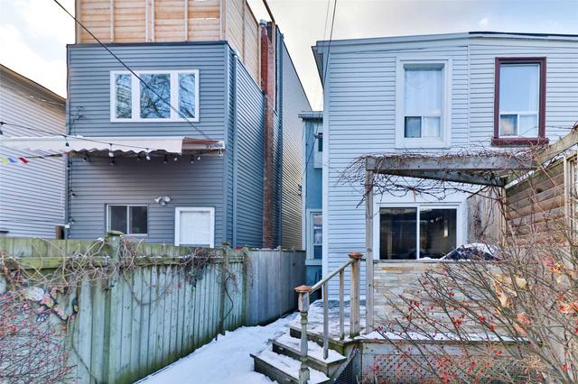 809 Pape Ave, House semidetached with 3 bedrooms, 2 bathrooms and 0 parking in Toronto ON | Image 20