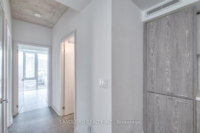 415 - 665 Queen St E, Condo with 2 bedrooms, 2 bathrooms and 1 parking in Toronto ON | Image 2