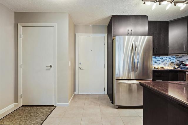 2209 - 210 15 Avenue Se, Condo with 1 bedrooms, 1 bathrooms and 1 parking in Calgary AB | Image 3